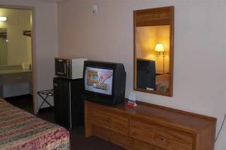 Knights Inn Columbus/Franklinton Екстер'єр фото