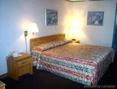 Knights Inn Columbus/Franklinton Екстер'єр фото